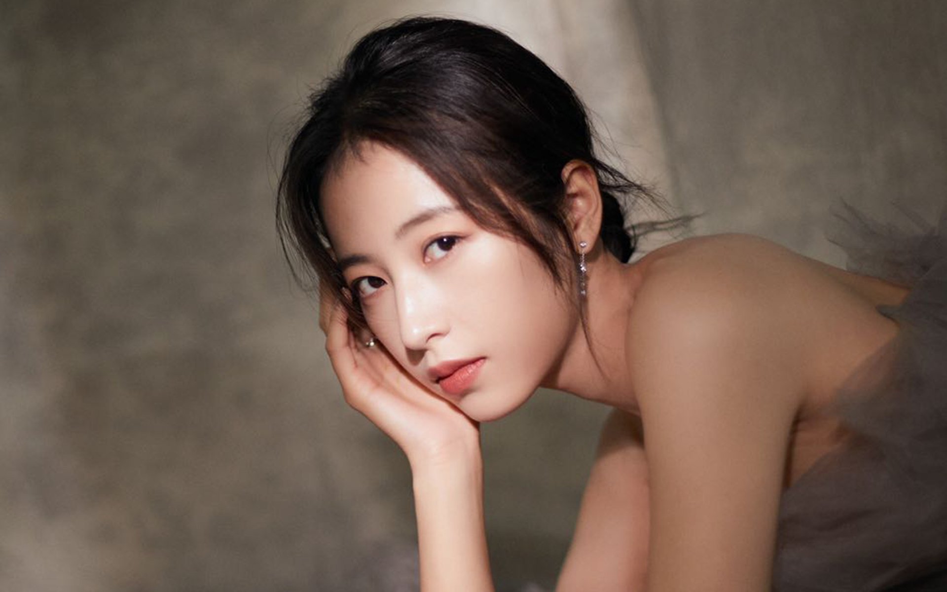 _自主研发智能跑步机：科技助力全民健康_，智能跑步机app