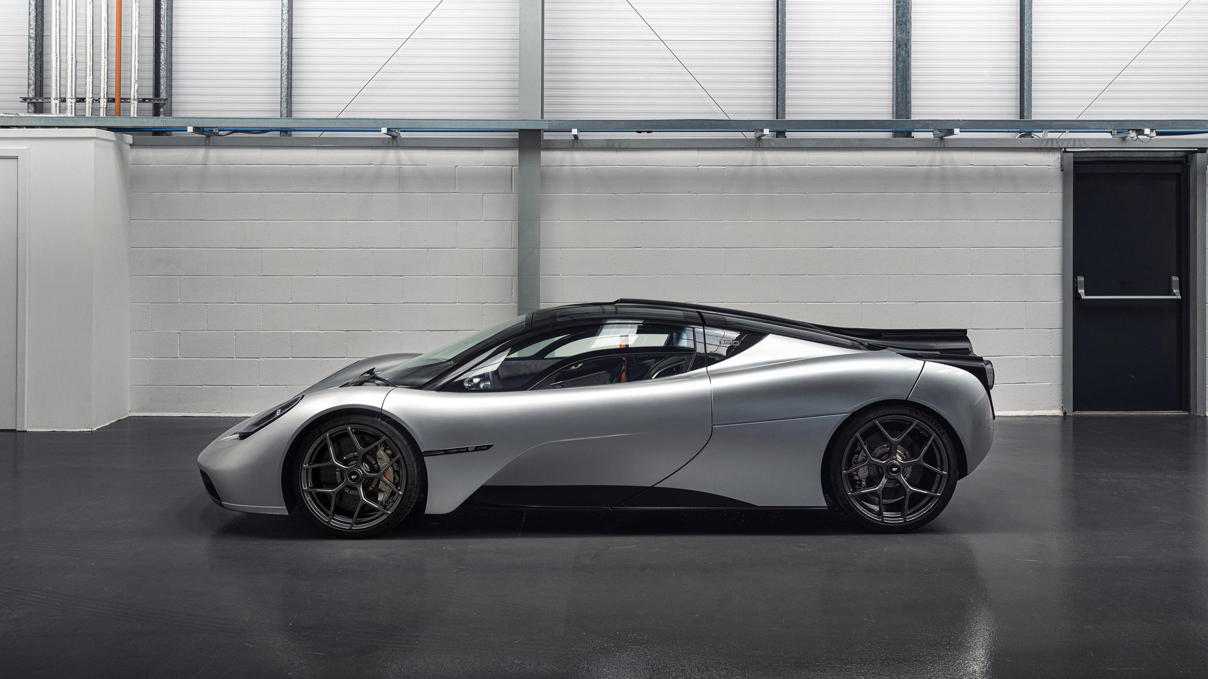 科技助力：AI分析和传感器推动球员训练革新，足球机器人传感器