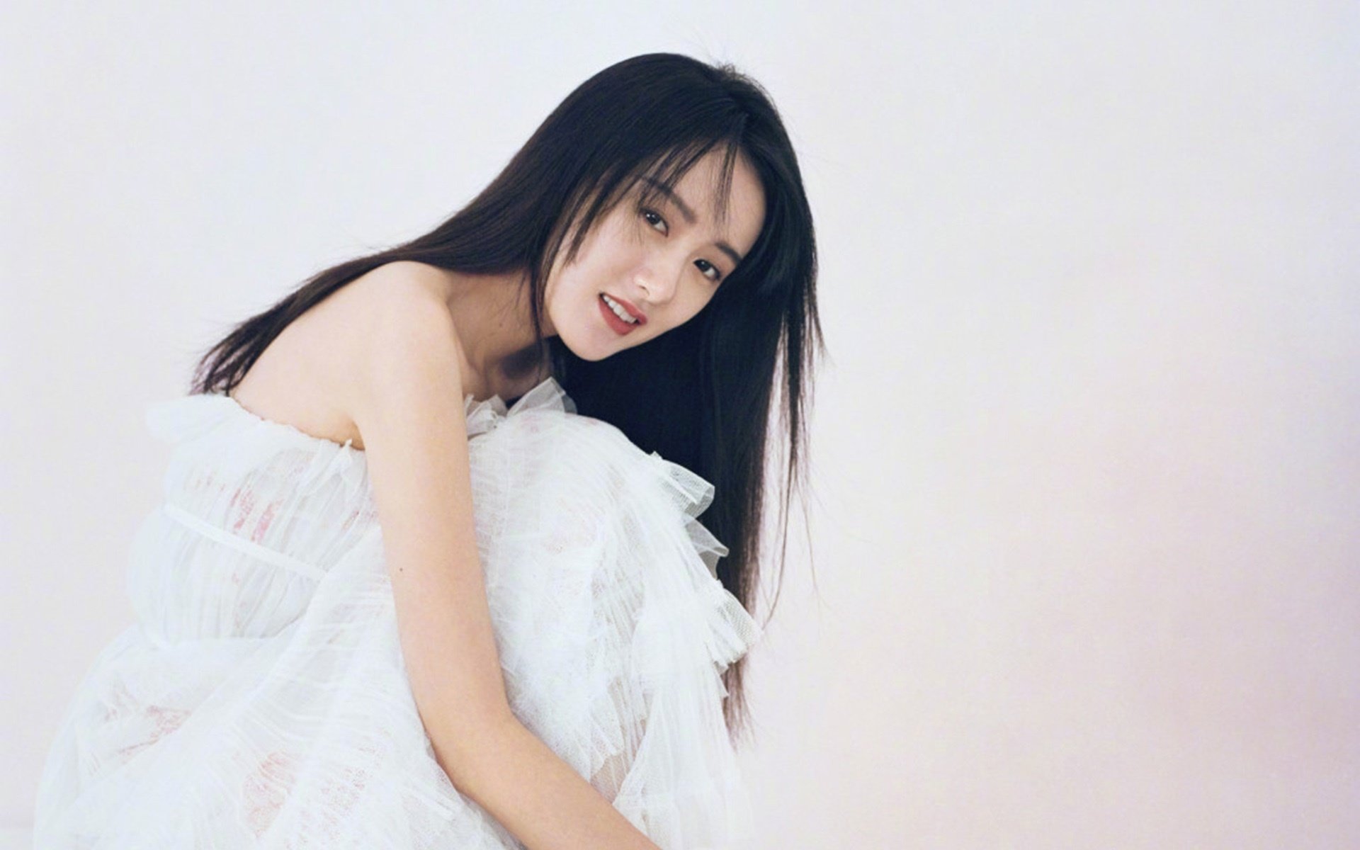 西甲球队热区密度图调整防守站位和协防策略,西甲球队城市分布